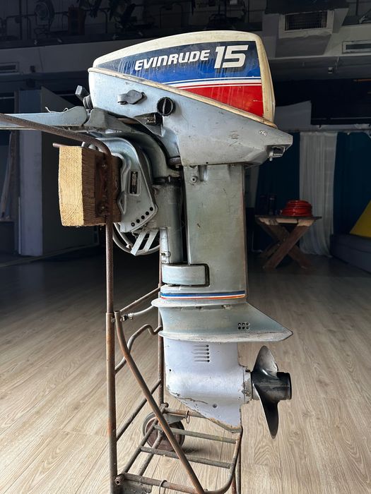 Мотор Evinrude 15 2T