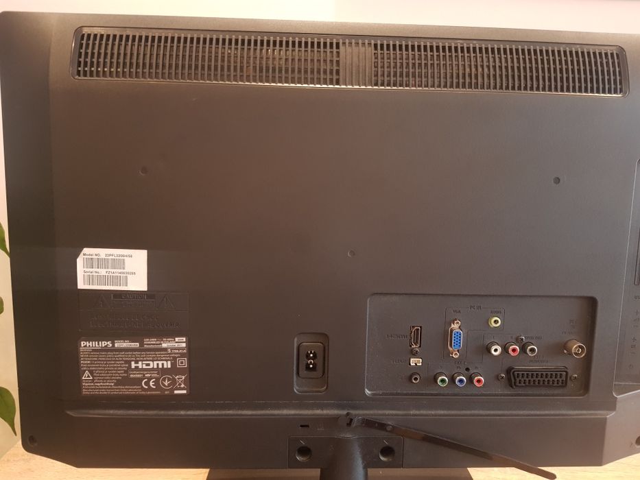 Telewizor PHILIPS 22" LED , HDMI,tuner DVBT, pilot