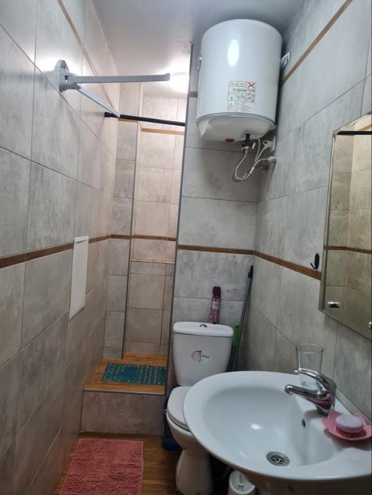 Сдам квартиру по суточно  от хозяина возле ЮЖД вокзала рядом супермарк