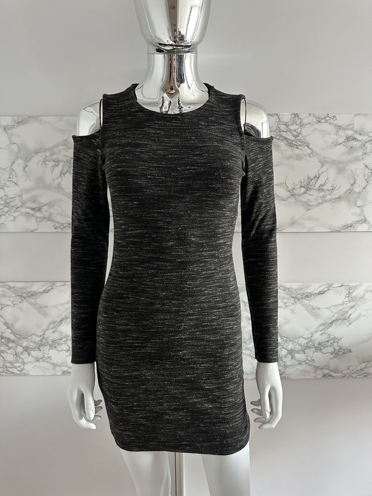 Sukienka z odkrytymi ramionami sweterkowa dzianinowa XS S M 34 36 38