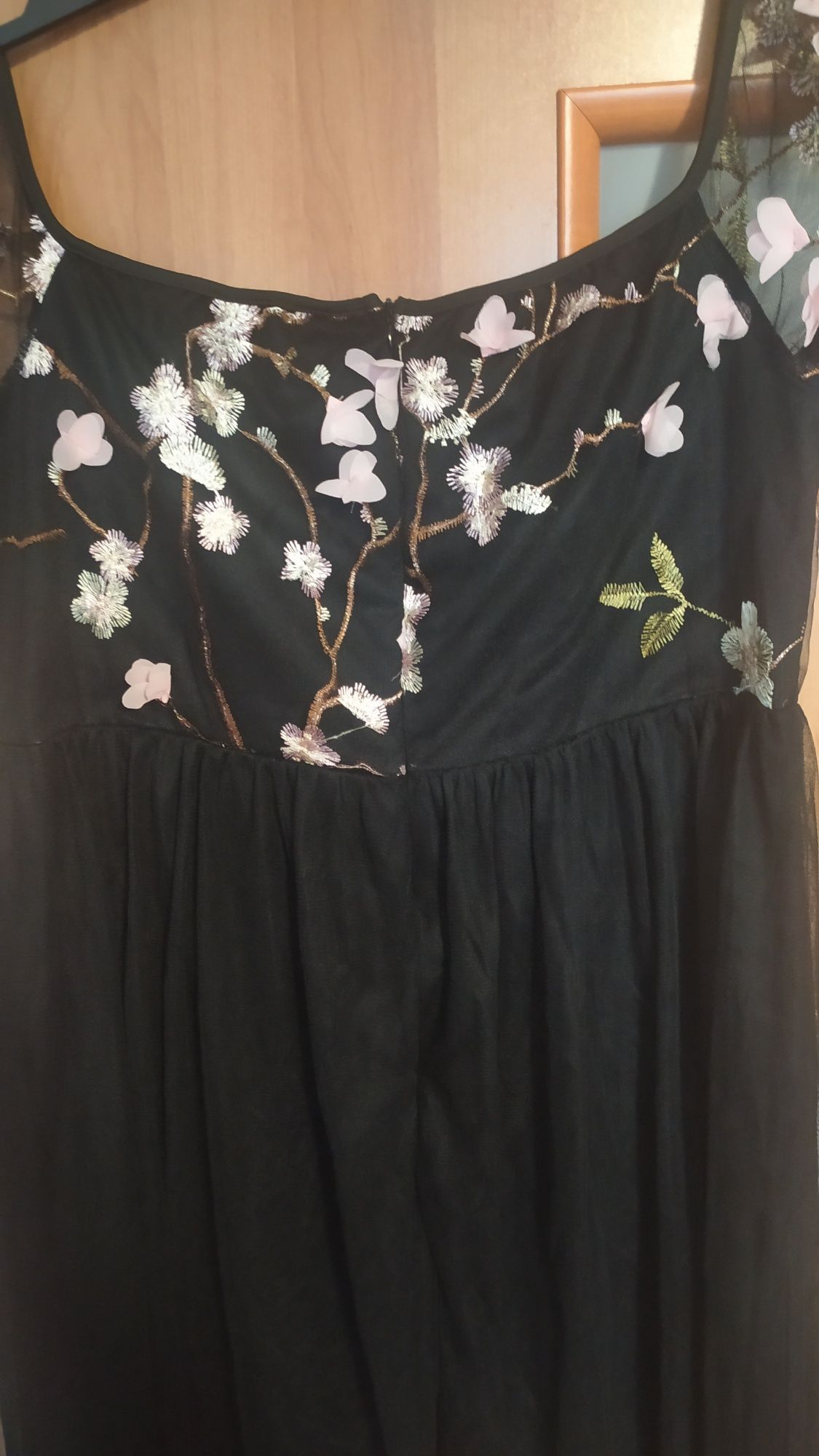 Sukienka wieczorowa plus size