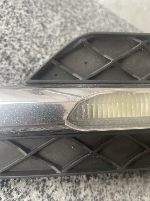 Mercedes 204 C- clas 2011 року противотуманка