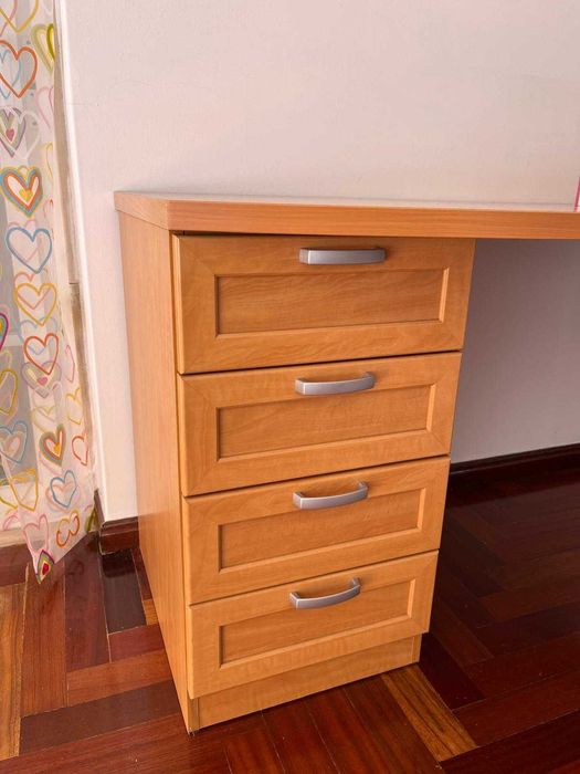 Conjunto de mobília para quarto de criança
