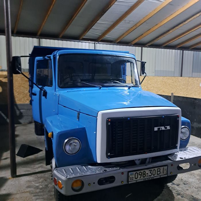 Газ 3307 після реставрації.