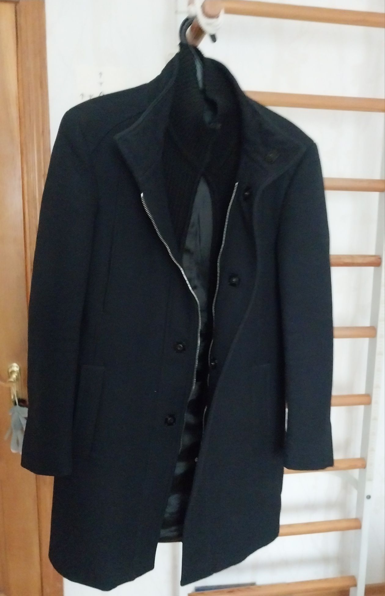 Пальто чоловіче Zara, розмір S
