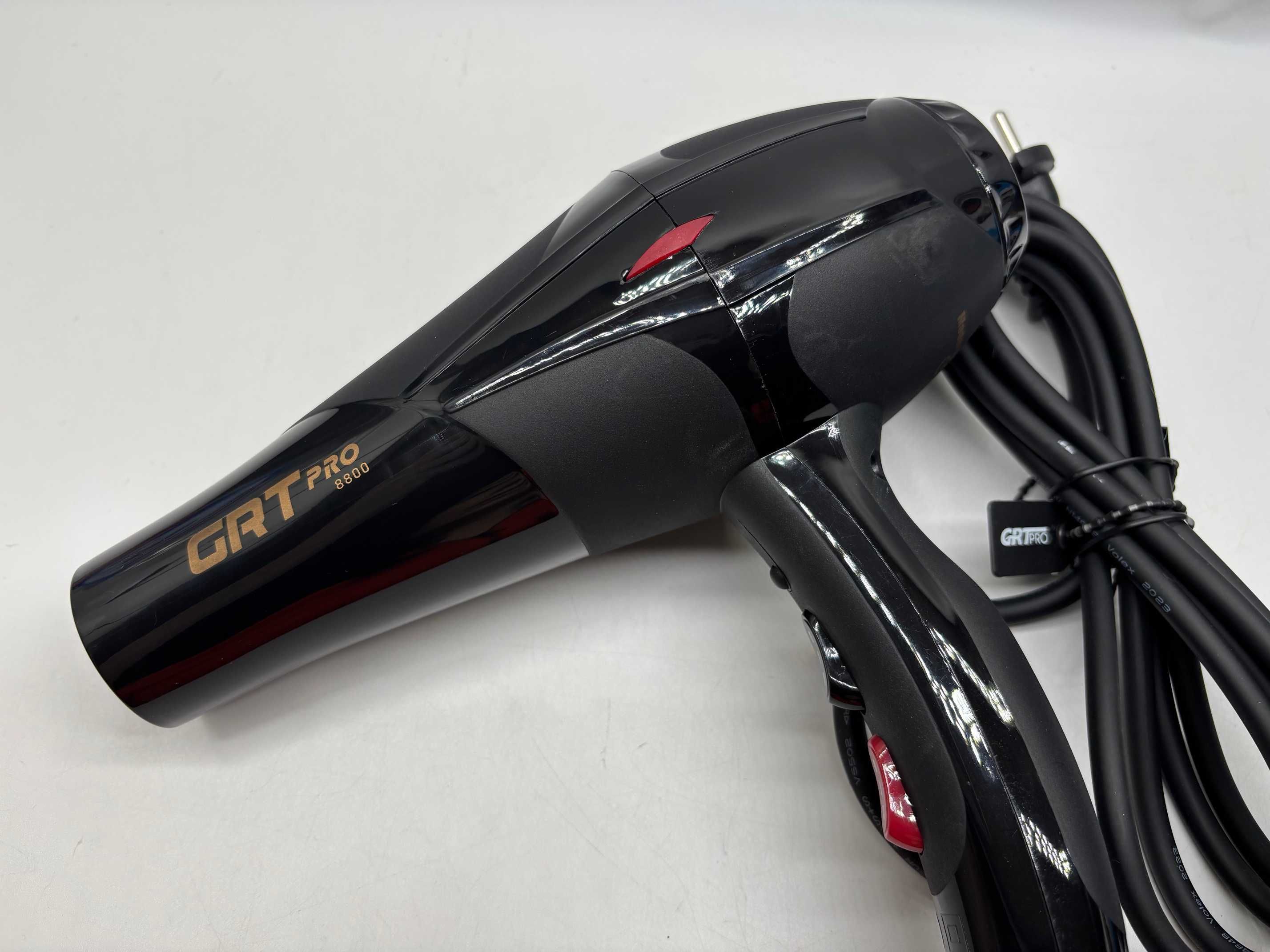 Profesjonalna suszarka do włosów jonowa 3500W GRT PRO 8800