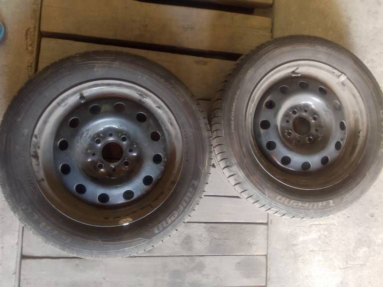 Продам два новых колеса Laufenn G FIT EQ+ 185/60 R14