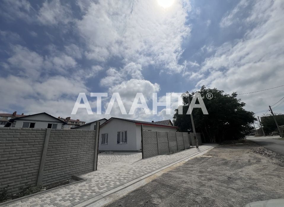 Одноэтажный дом новой постройки в Фонтанке , близость трассы.