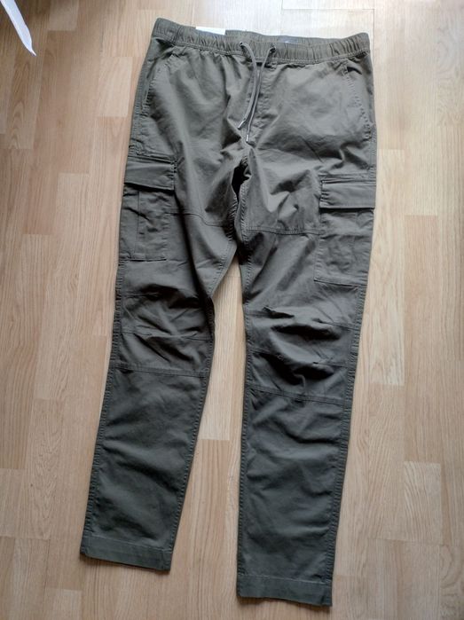 Nowe spodnie męskie roz L khaki