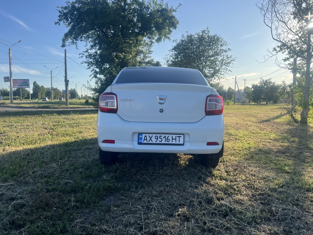 Dacia Logan 2015 газ/бензин 1,2 литра