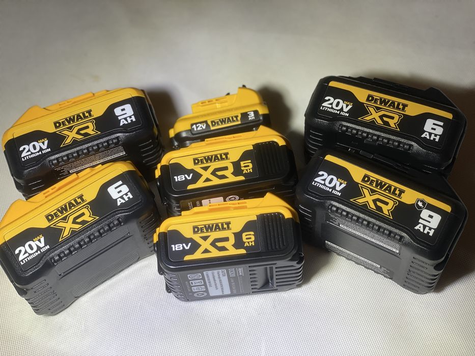 Акумулятори Dewalt 18/20v 20/60v XR Flexvolt
