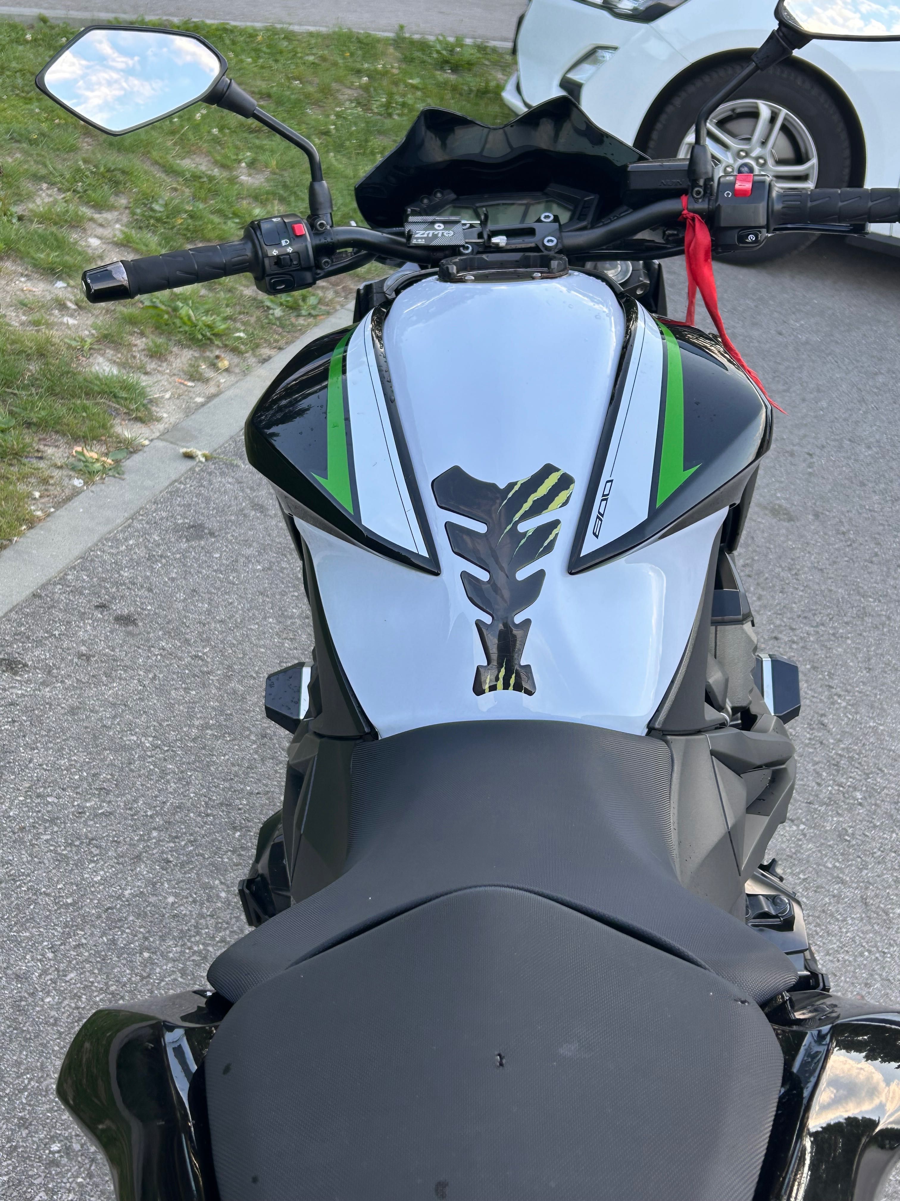 Kawasaki z800 a2