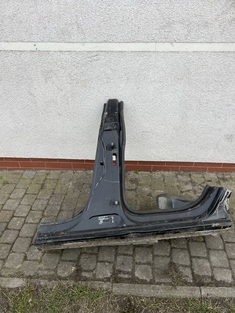 Słupek lewy cwiartka  srodkowy vw polo 6r 6c
