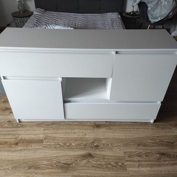 Szafka biala z szufladami