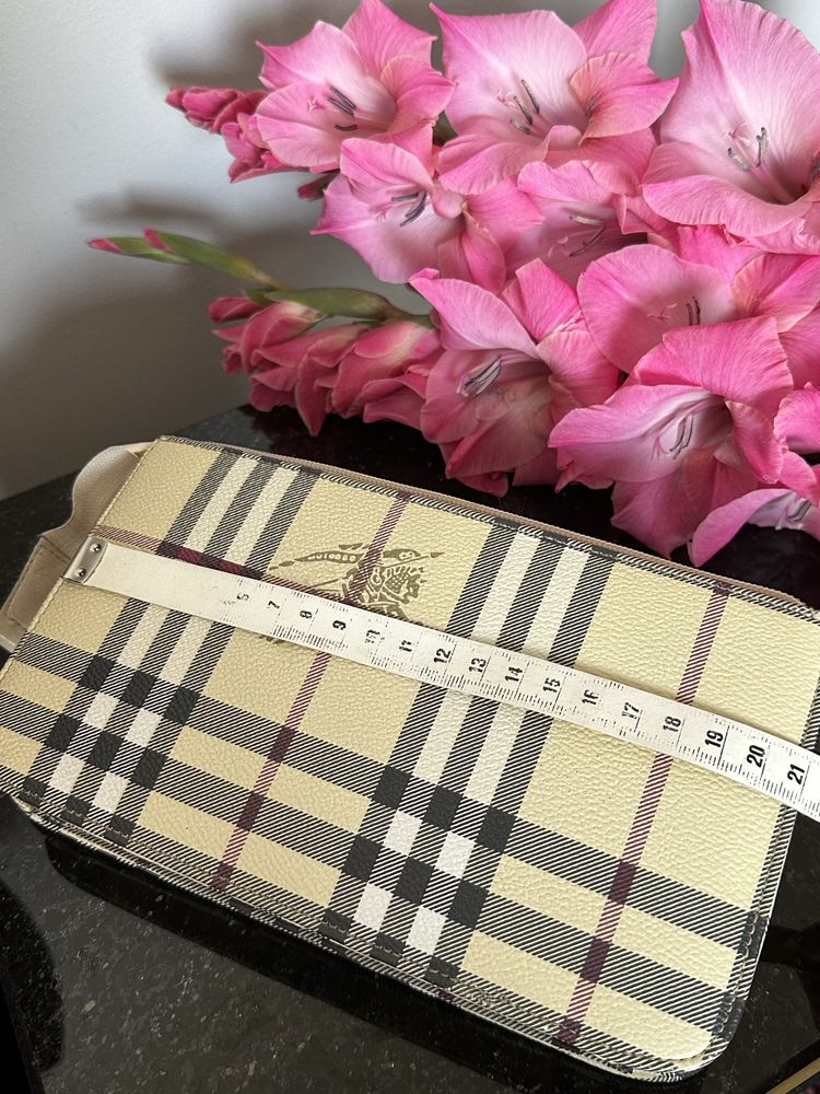 Kosmetyczka burberry używana w kratkę
