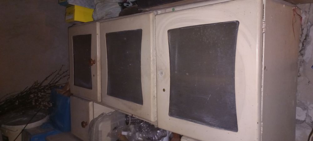 Kredens kuchenny z epoki