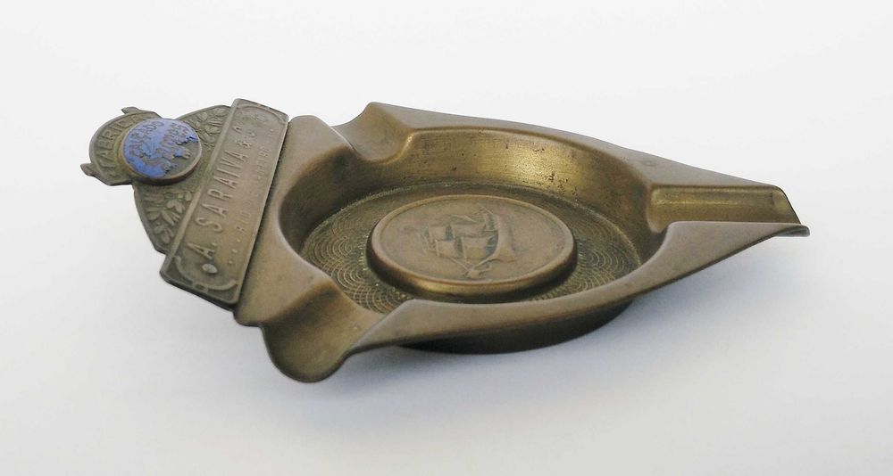 Antigo cinzeiro publicitário Fabrica Calçado Sagres - A. Saraiva & CIA