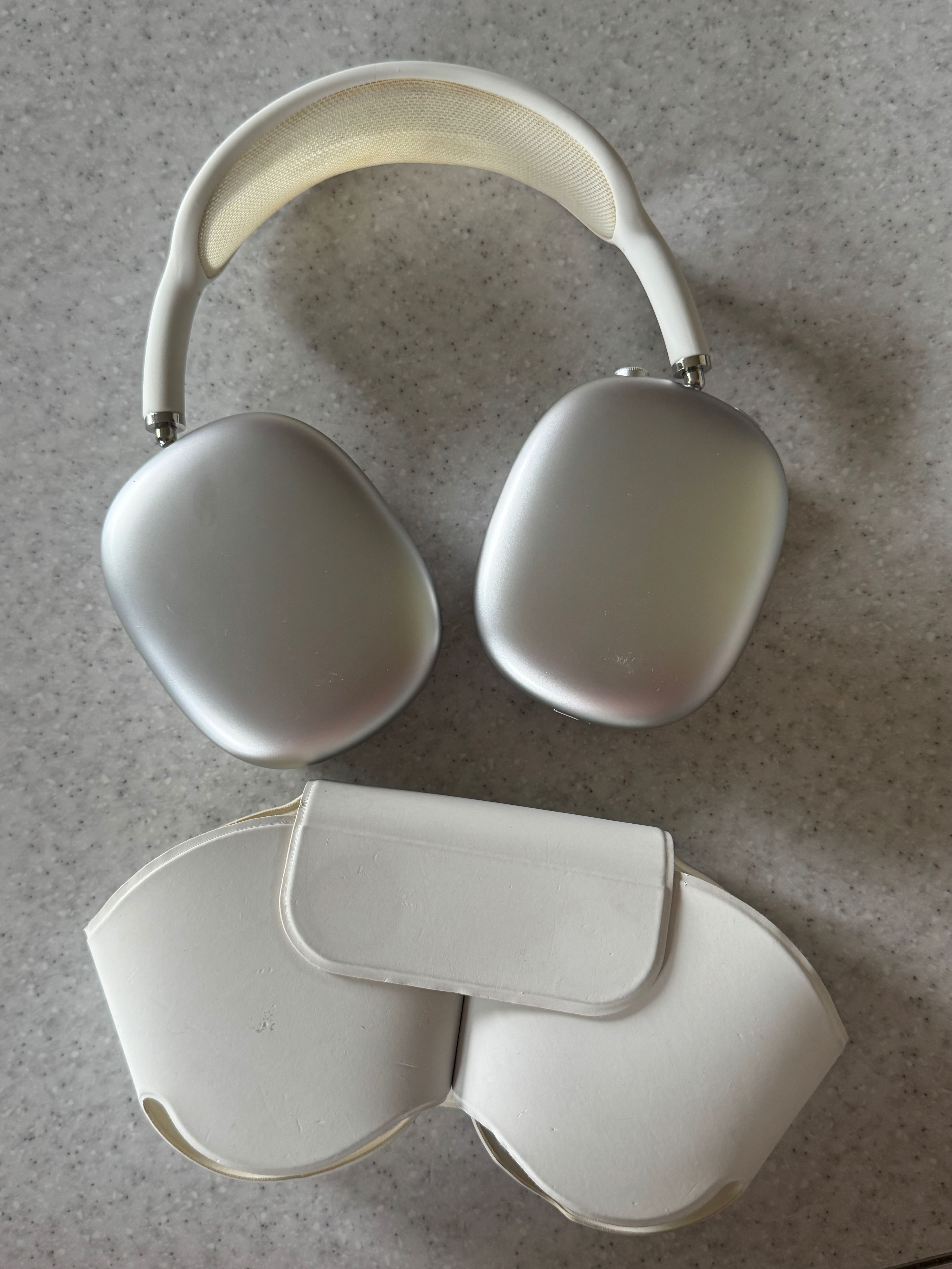 Бездротові навушники AirPods MAX Silver (MGYJ3)