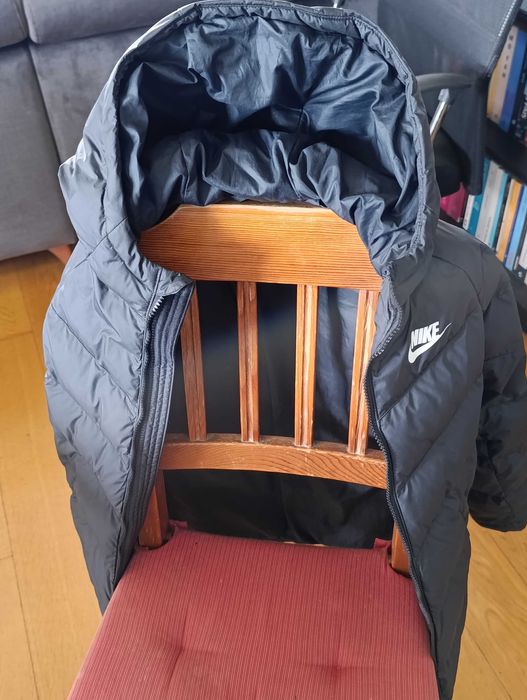 Blusão Nike tamanho médio crianca