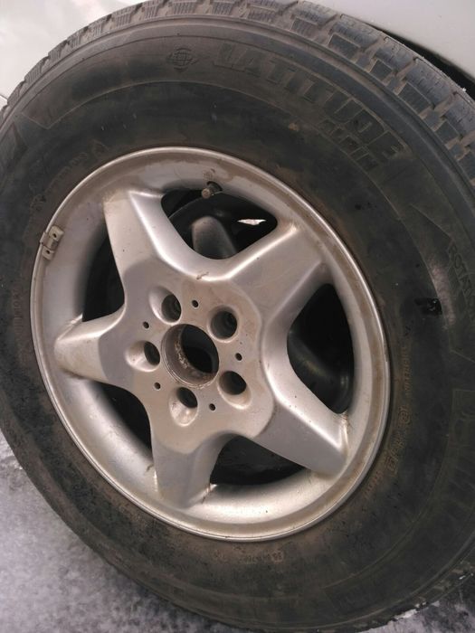 Продаетця колеса на титанових дісках  ціна вказана за 4 діска