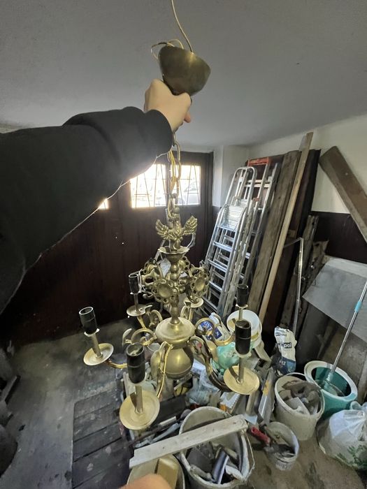 Zyrandol mosiezny z orlem