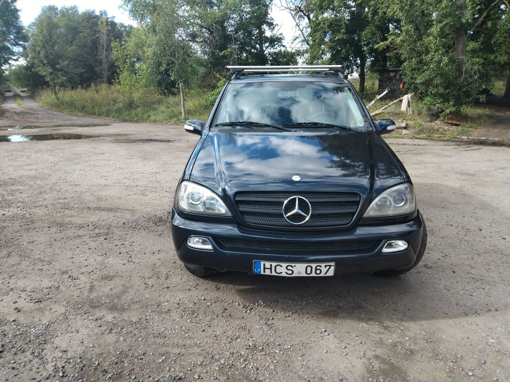 Продаєця Мерседес ML 270