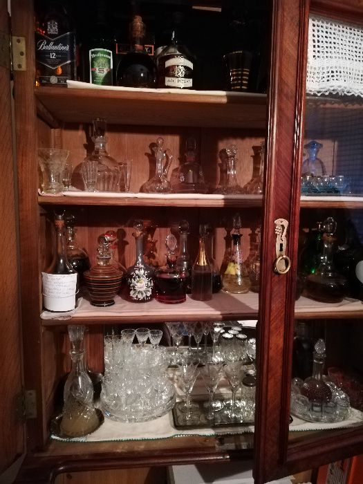 witrynka stara po renowacji