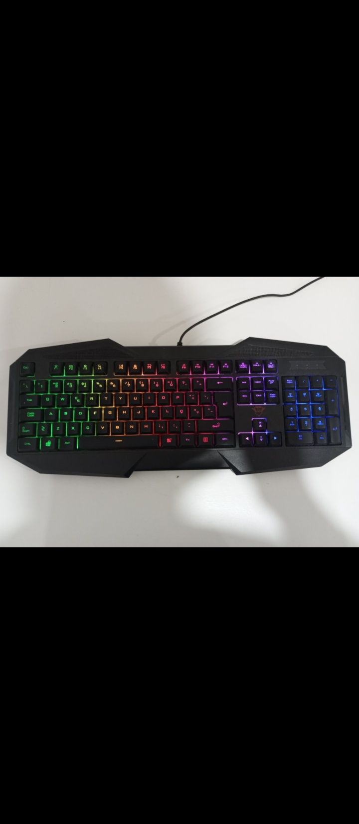 Teclado gamer RGB