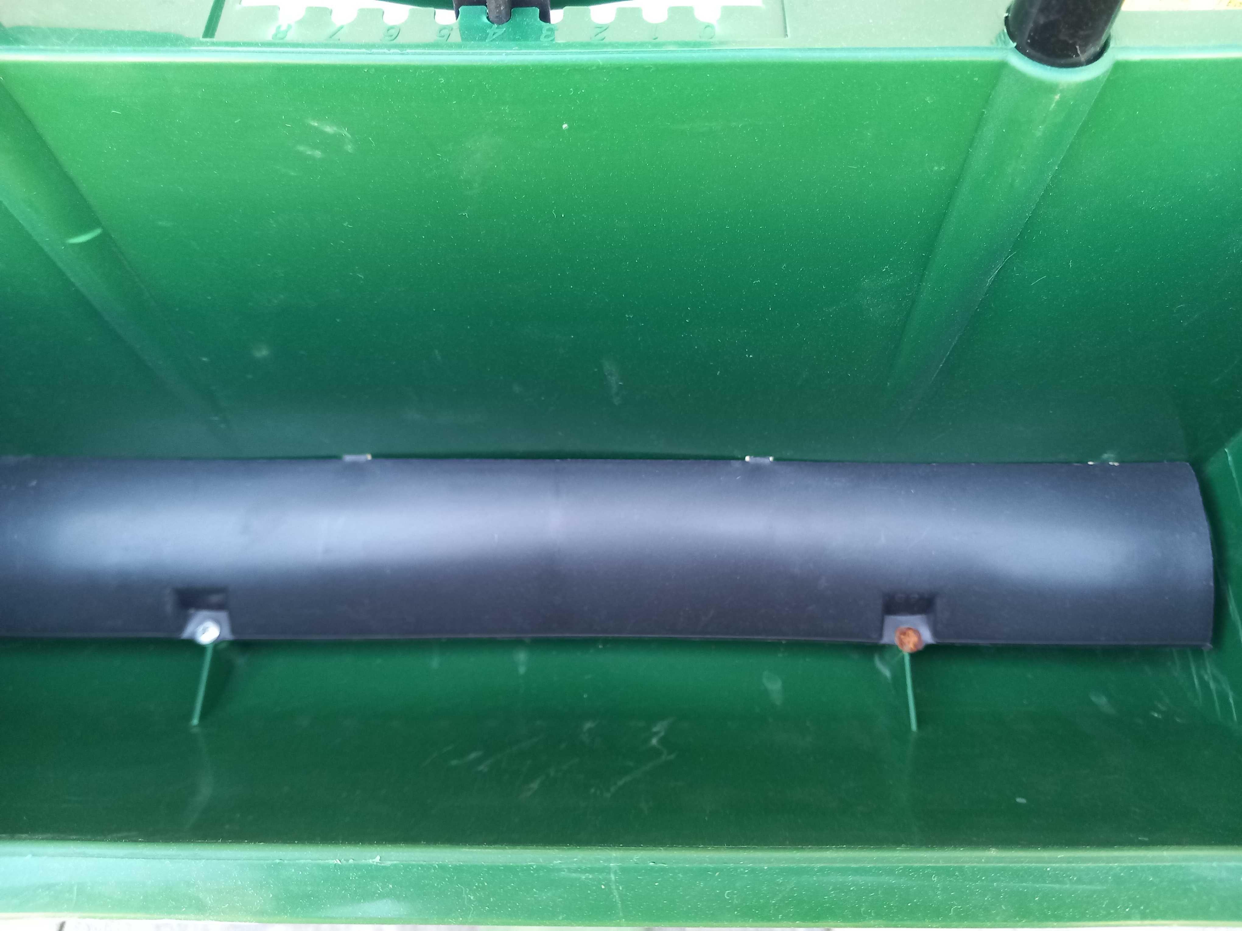Siewnik ogrodowy ręczny do trawy nasion 41 cm