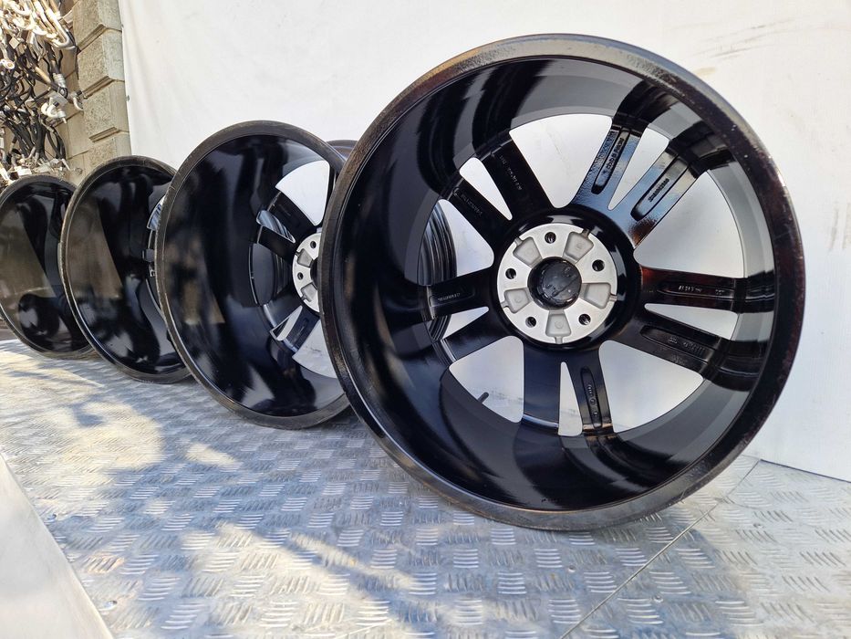 Комплект дисків 9JX20H2 ET60 5/130 Audi Q7