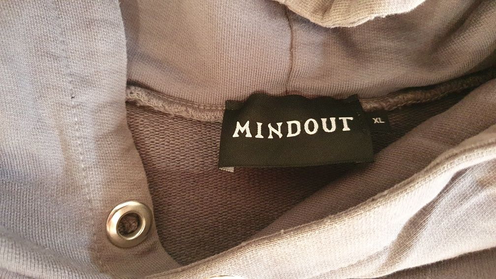 Mindout - streetwear - bluza z kryształkami