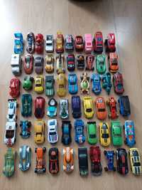 Hot wheels auta 60 szt