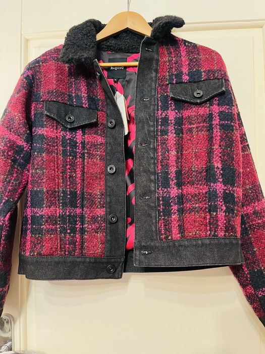 Kurtka Desigual na zimę