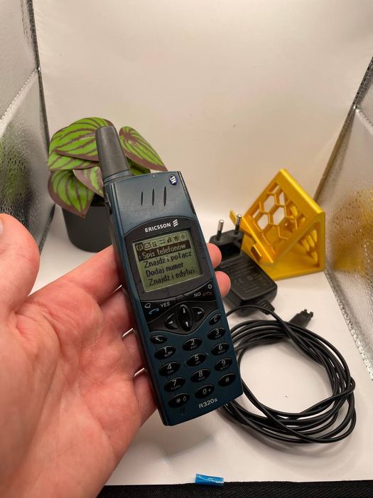 Telefon Ericsson R320s