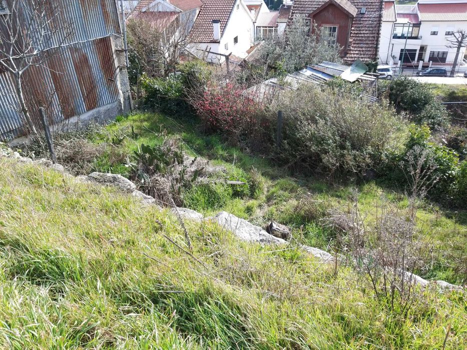 Moradias independentes para  venda na Rua Fafel, 122