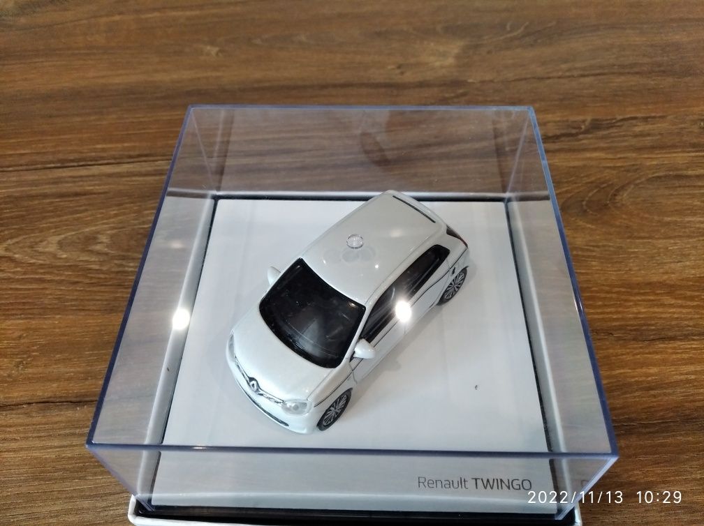 1:43 Norev Renault Twingo model