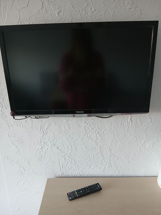 Telewizor toshiba 27 cali