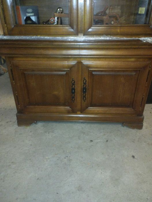 Movel e mesa de sala