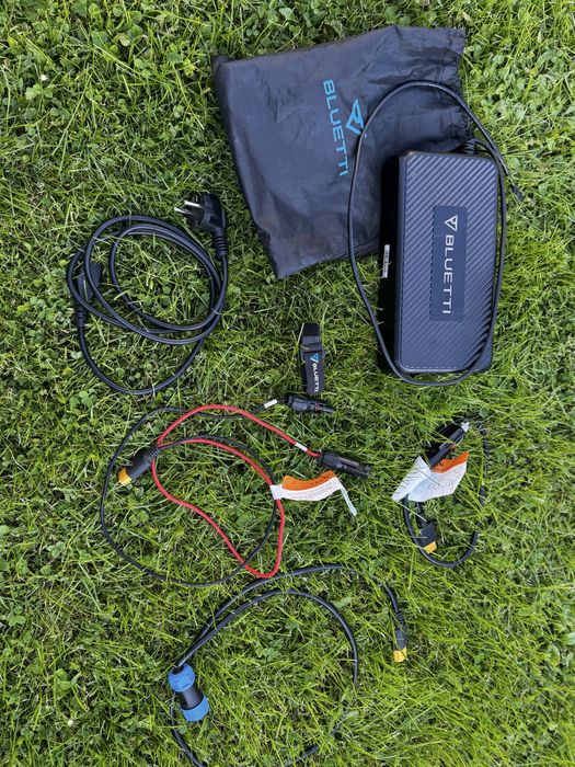 Bluetti ac200 max stacja ładowania powerbank