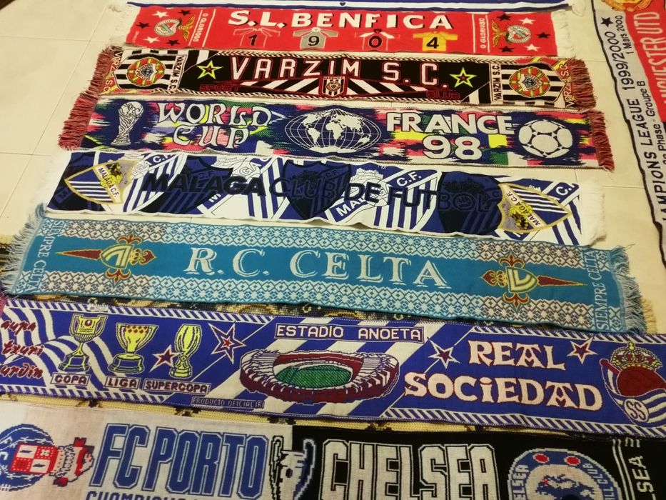 11 Cachecois de varios clubes