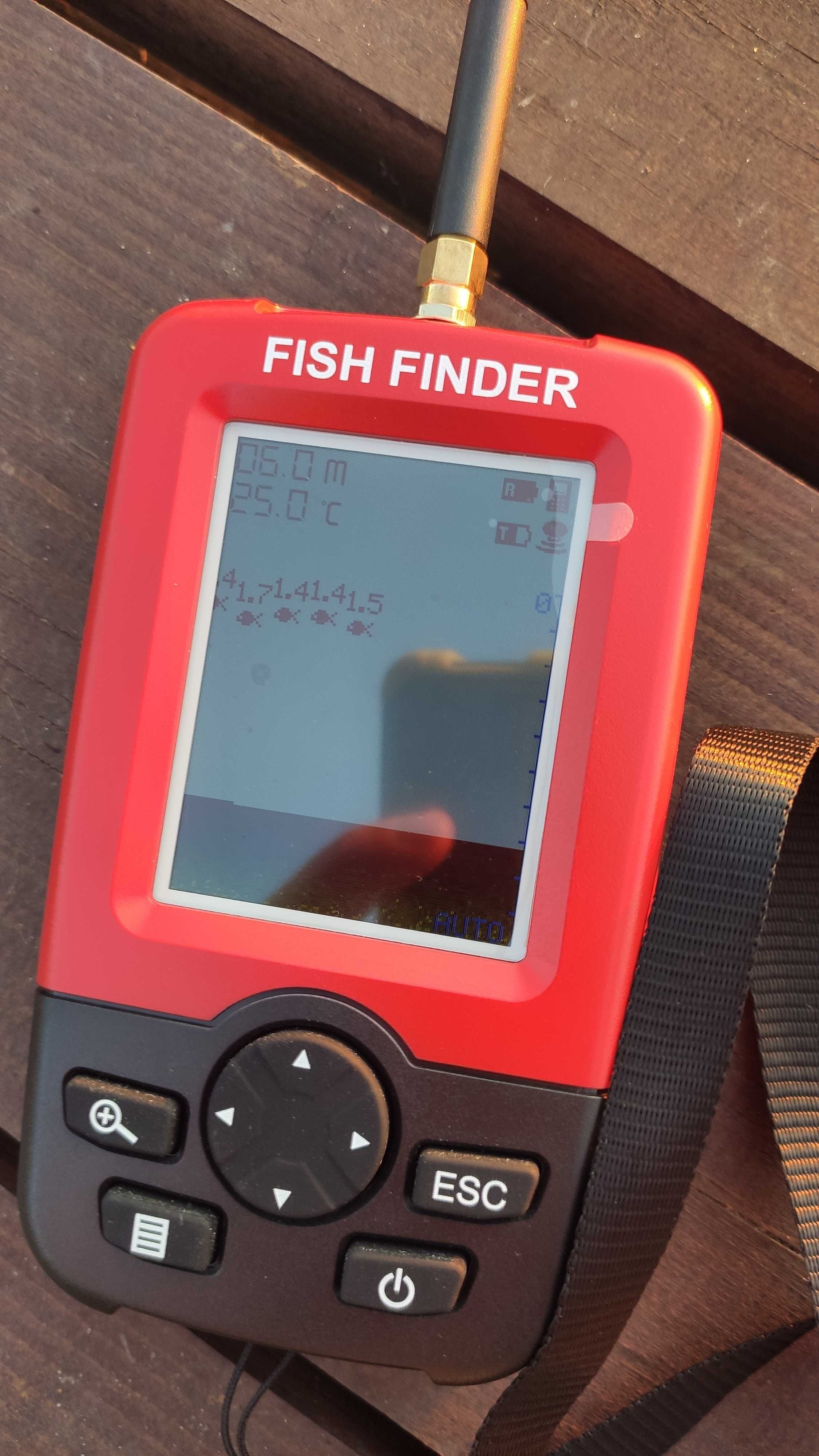 Качественный беспроводной эхолот FishFinder. Состояние - как новый.