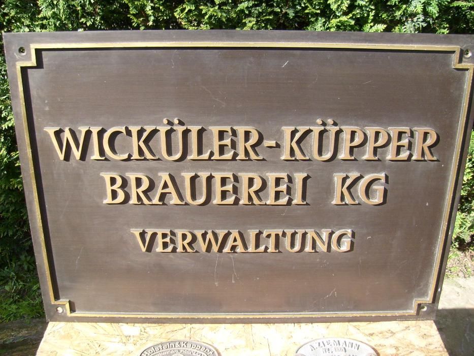 Stary szyld browarniczy