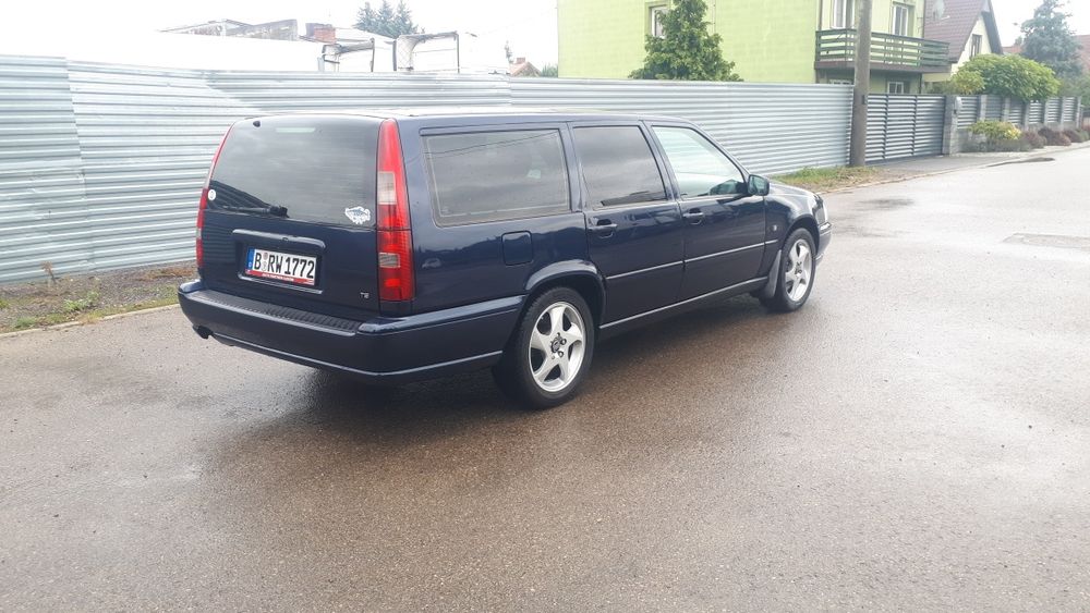 Volvo V70 T5 2.3 Turbo 240 KM, oryginał, serwisowane,zarejestrowane