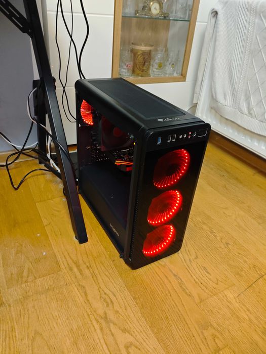 Ryzen 5 2600 Ram 16GB SSD 250GB 500 WATT GOLD WIN11 Home