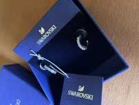 Brincos Swarovski com cristais azul claro novos com garantia