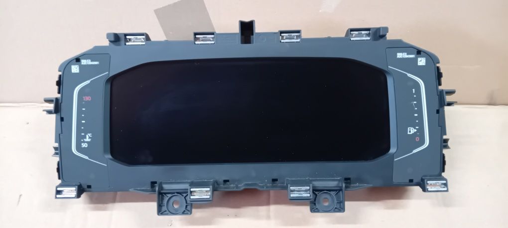 VW T Cross 1.0 tsi licznik ,zegary wirtualne wersja europejska.