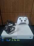 Xbox one s z okablowaniem i padem (tylko odbiór osobisty)