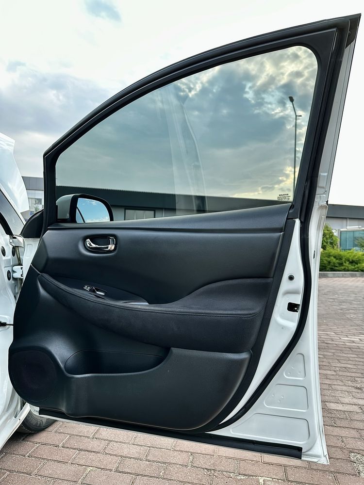 Nissan leaf з WEBASTO в продажі