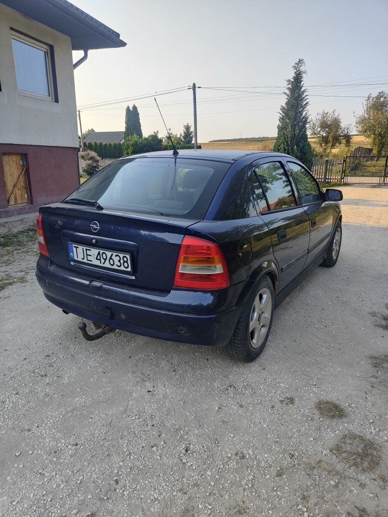 Astra 1.6 B+G Hak