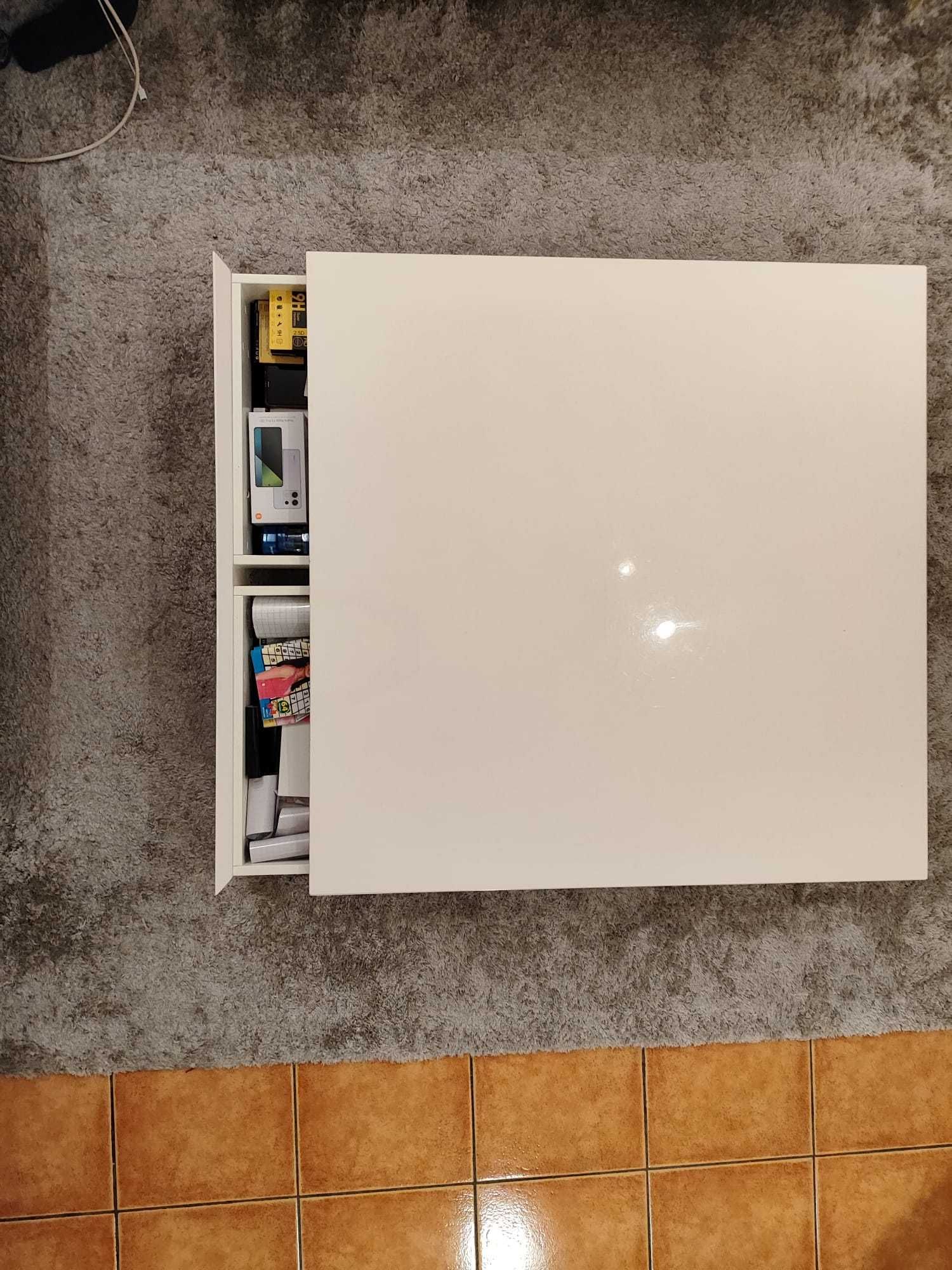 Mesa de centro moderna